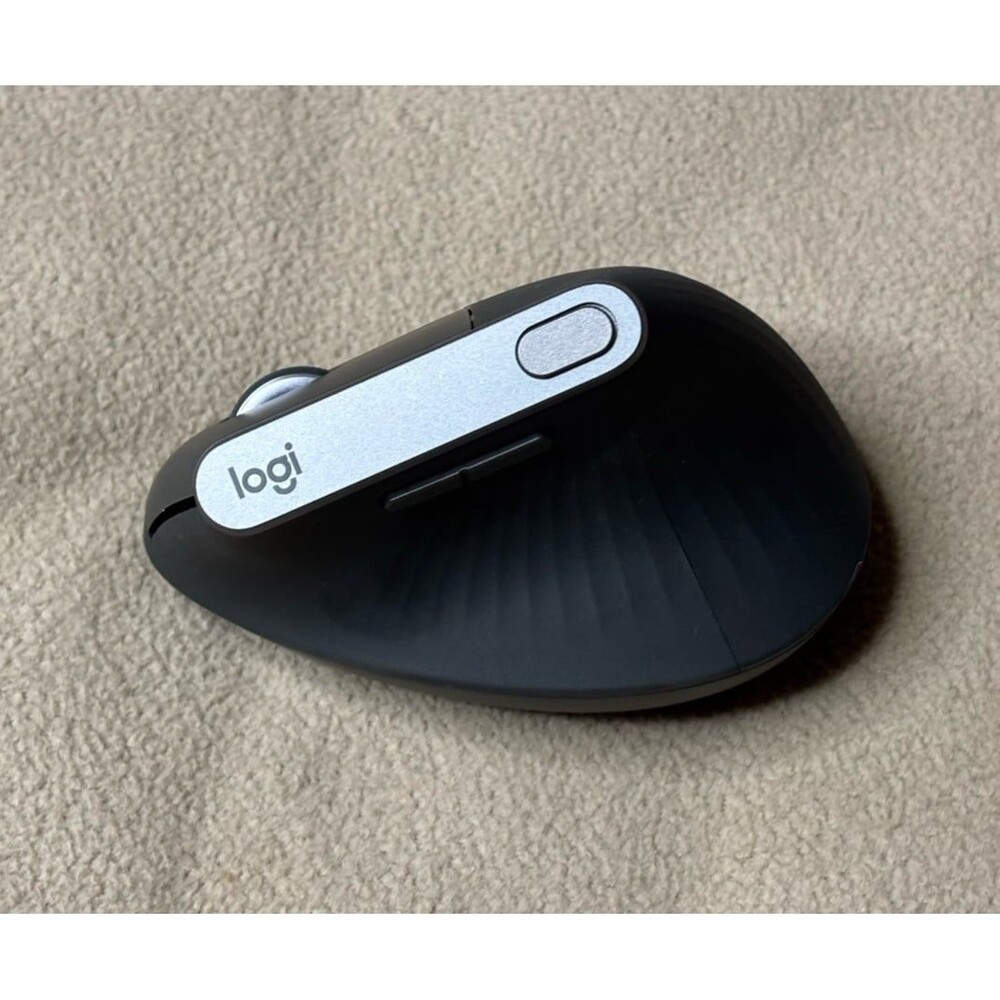 Logitech MX Vertical Wireless Ergonomic Optical Mouse 4000 DPI 4-Button M-R0074